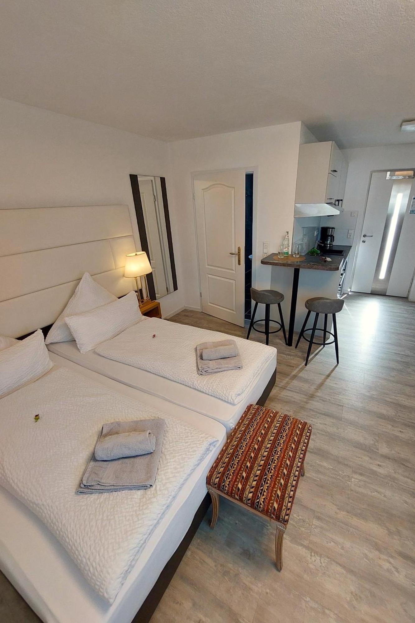 Bodensee Sunshine Zimmer & Apts. Uhldingen-Mühlhofen Εξωτερικό φωτογραφία