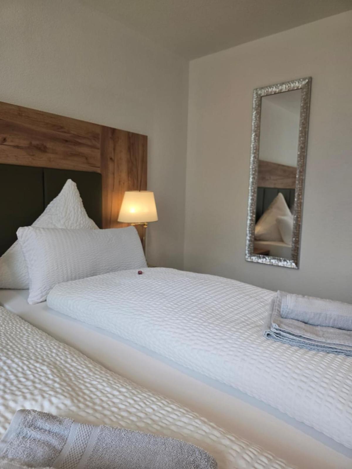Bodensee Sunshine Zimmer & Apts. Uhldingen-Mühlhofen Εξωτερικό φωτογραφία