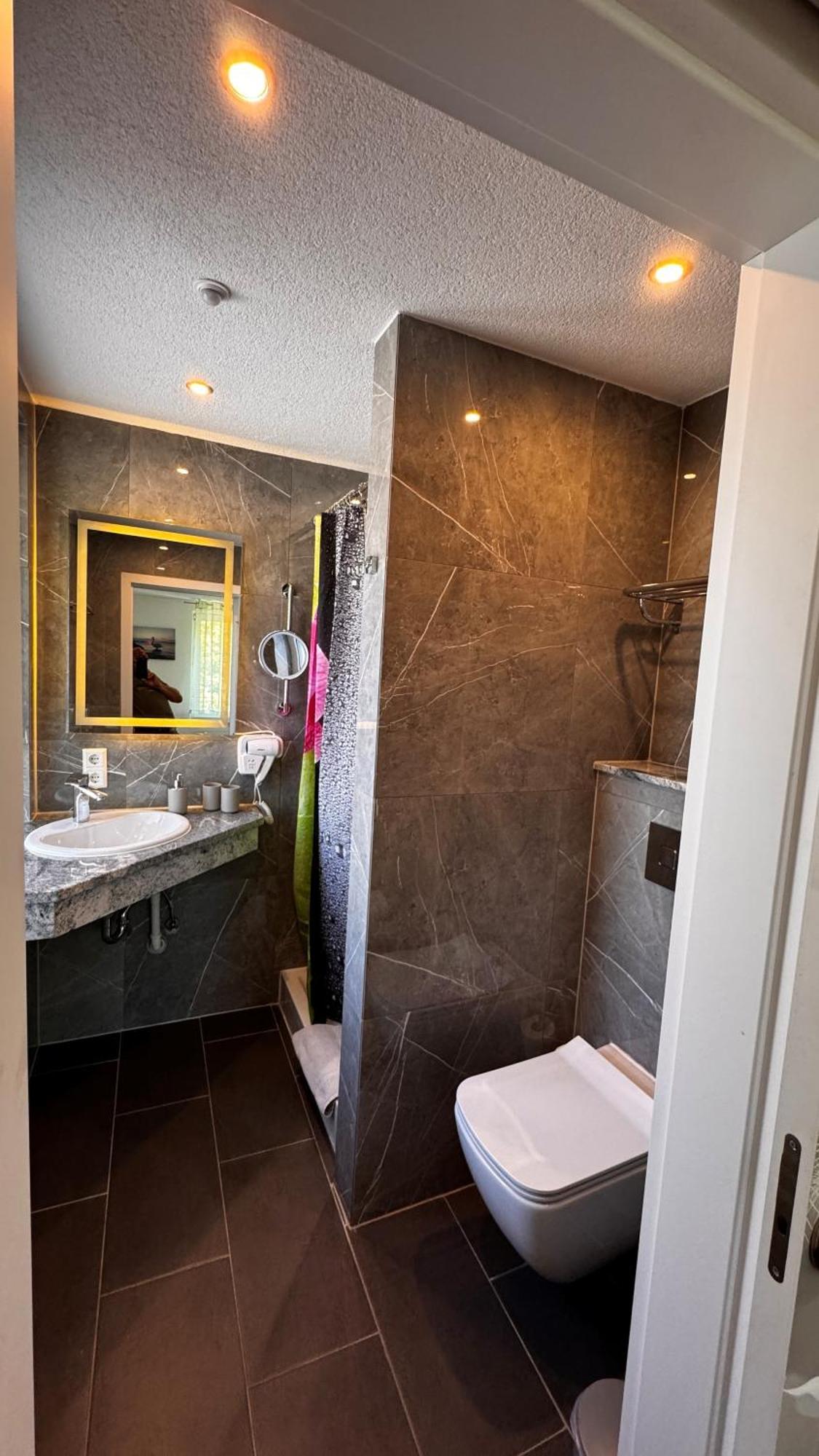 Bodensee Sunshine Zimmer & Apts. Uhldingen-Mühlhofen Εξωτερικό φωτογραφία